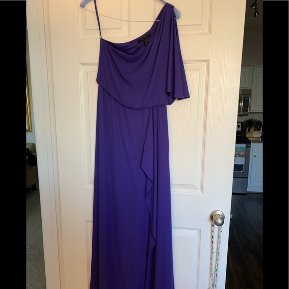 BCBG One-Shoulder Ruffled Purple Gown - Size 6 - Picture 4 of 6